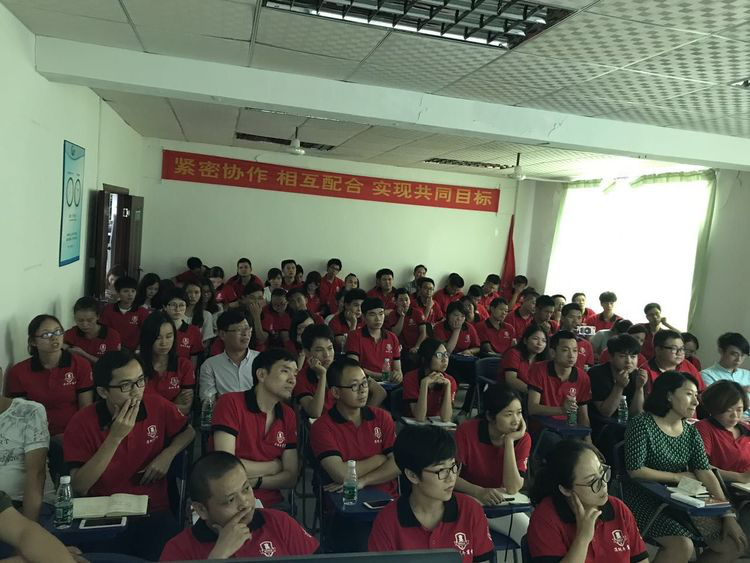 “力邦胶业”刘海峰刘总分享线下销售秘诀(上) “力邦胶业”刘海峰刘总分享线下销售秘诀(上)